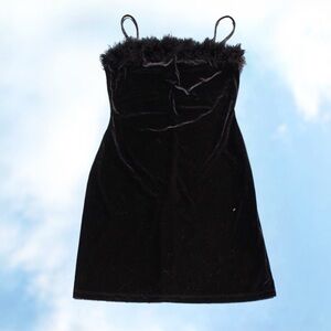 Y2K Vintage Black Velvet Mini Dress W Marabou Trim On Neckline. Y2K Popstar Core